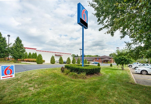 Motel 6 Binghamton image 4